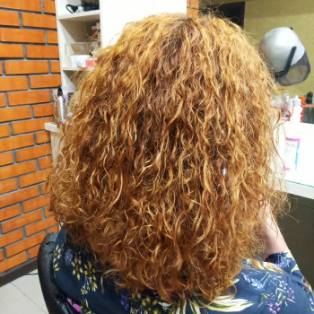 Біо завивка волосся
                    Парикмахер Оксана Львов