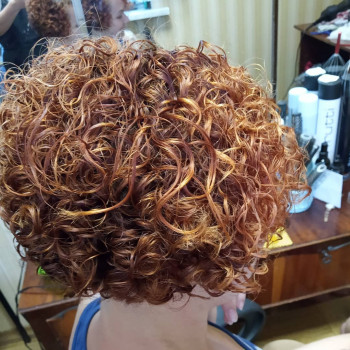 Біо завивка волосся
                    Парикмахер Оксана Львов