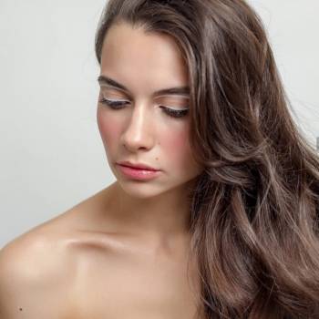 Коктельный креативный макияж (акцент на глаза) 