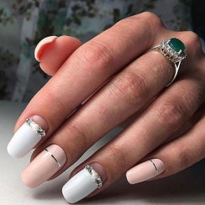 Французский маникюр на длинные ногти с серебром, фото -  BEAUTY & GO