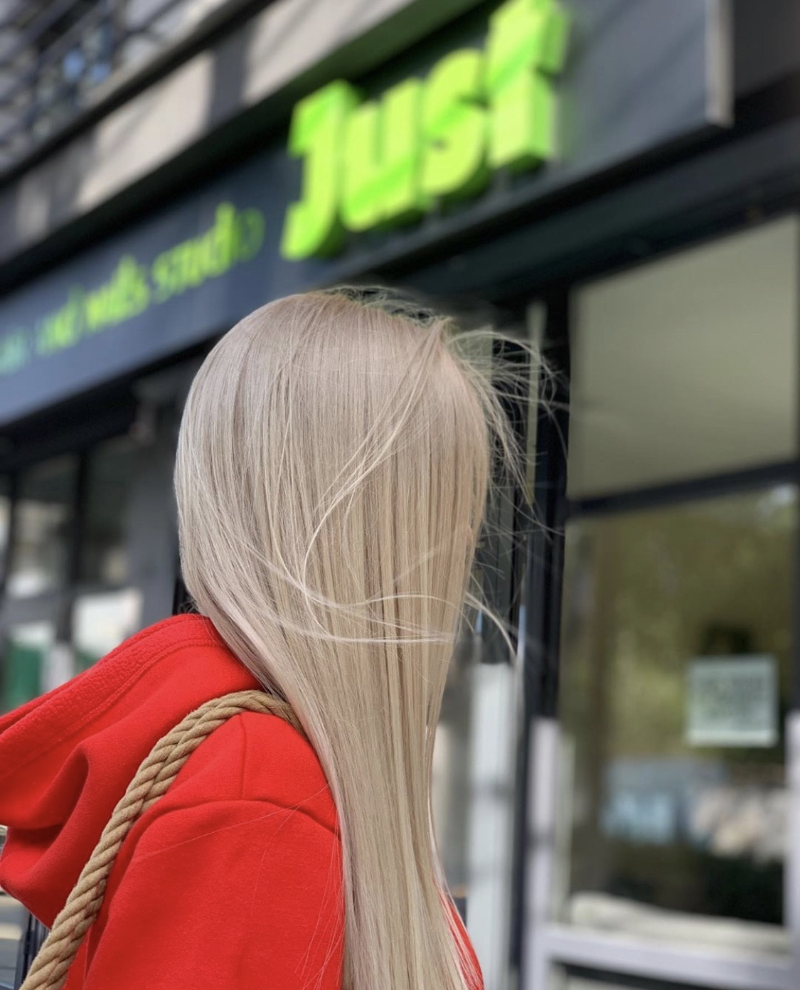 Стрижка на длинные волосы женская укладка, фото - Студия красоты Just studio hair and nails