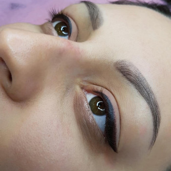 Татуаж губ, бровей и век
                    Майстер перманентного макіяжу Ольга Гурец Київ