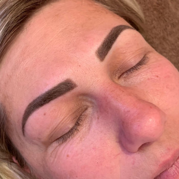 Микроблейдинг
                    Косметологический центр Майстерня Краси Харьков