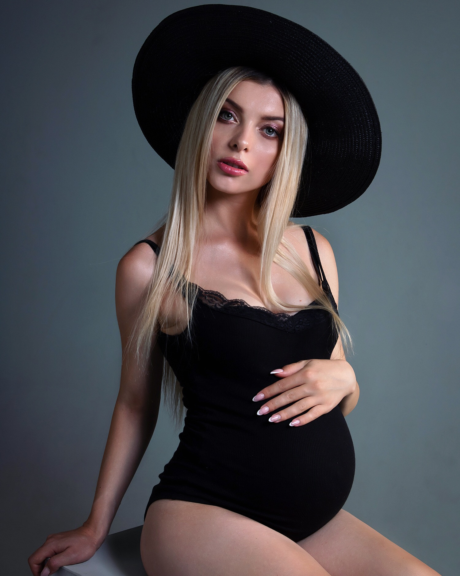 Фотосесія вагітності в боді у студії, фото -  Екатерина Матура