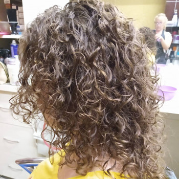 Біо завивка волосся
                    Парикмахер Оксана Львов