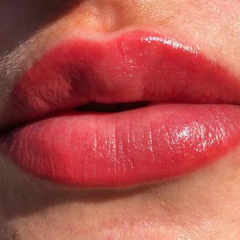 Сочные губки,татуаж