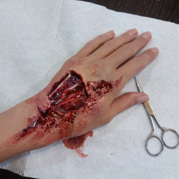 Макияж на Хэллоуин страшный боди арт, фото - Визажист Виктория Мухина