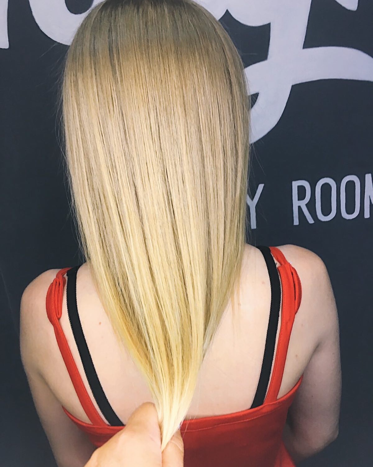Стрижка на средние волосы каре женская, фото - Студия красоты Maybe Beauty Room