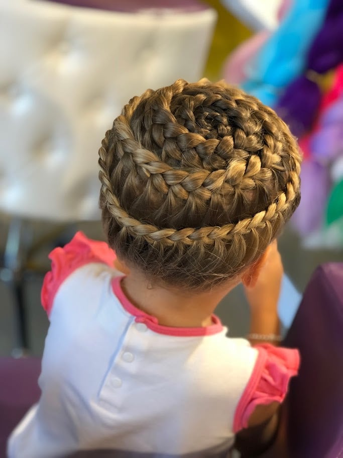 Укладка волос плетение прическа пучок, фото - Студия красоты Bambinos