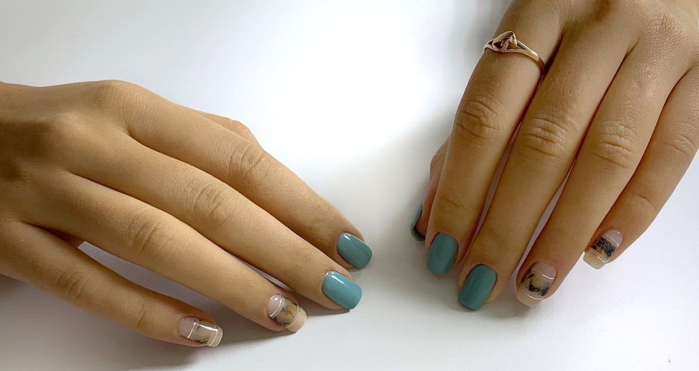 Нюдовый маникюр бирюзовый на средние ногти, фото - Студия красоты Petrash Beauty Studio
