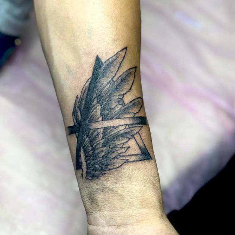 Для хлопців на передпліччі чорно-білі, фото - Тату салон Gorgona tattoo & piercing studio
