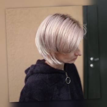 Перламутровый с розовым оттенком 