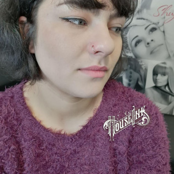 Прокол носа
                    Мастер по пирсингу Валентина Одесса