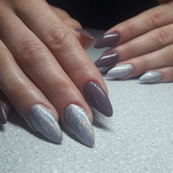 Маникюр, покрытие гель-лак
                    Майстер манікюру Елена Полтава