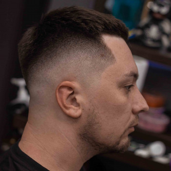 Мужская стрижка
                    Барбершоп DIKIY Barbershop Одеса