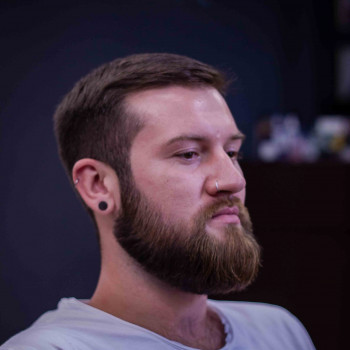 Мужская стрижка бороды классическая, фото -  DIKIY Barbershop