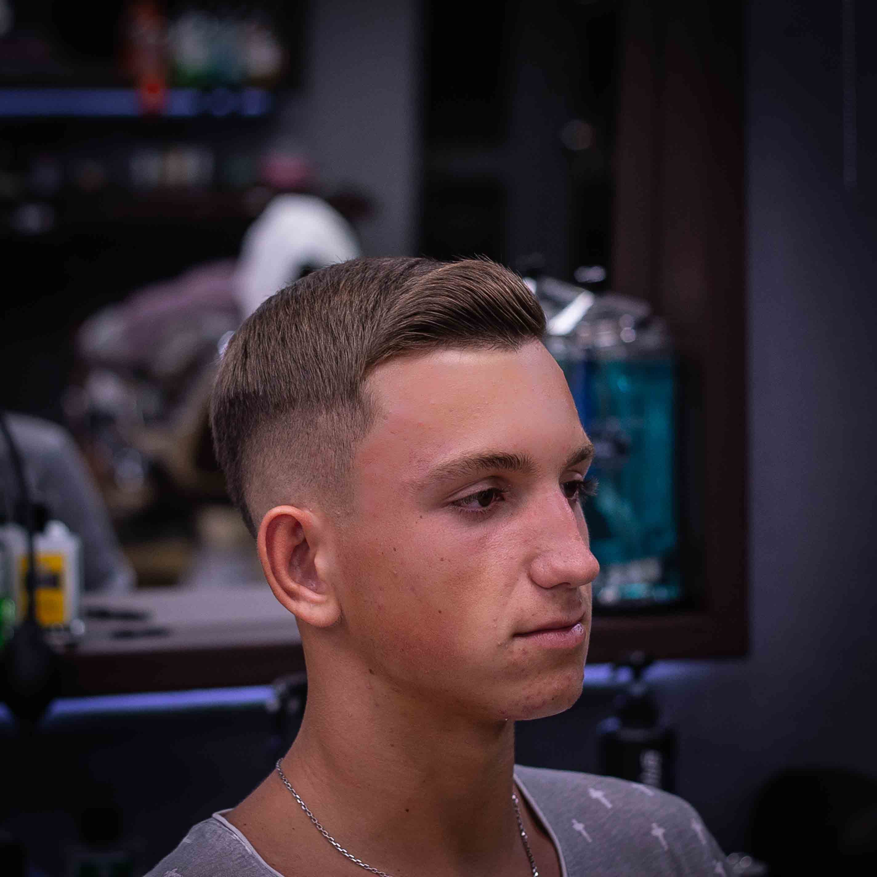 Мужская стрижка фейд для подростка, фото -  DIKIY Barbershop