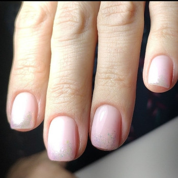 Маникюр покрытие гель лаком
                    Майстер манікюру Надежда Шпитко Херсон