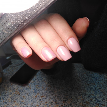 Маникюр покрытие гель лаком
                    Майстер манікюру Надежда Шпитко Херсон