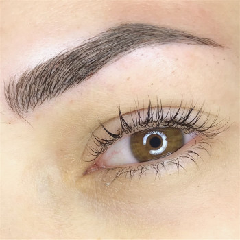 на фото татуаж по волоску и ботокс