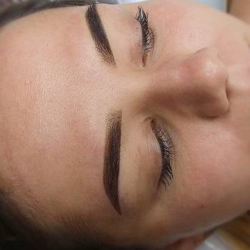 Шикарные брови после процедуры