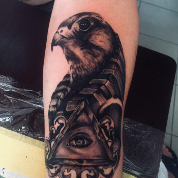Тату око блекворк орел, фото - Тату салон HouseInk Tattoo Studio