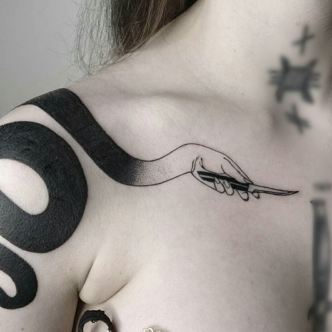 Для дівчат змія чорно-білі, фото - Тату салон Cartel Tattoo