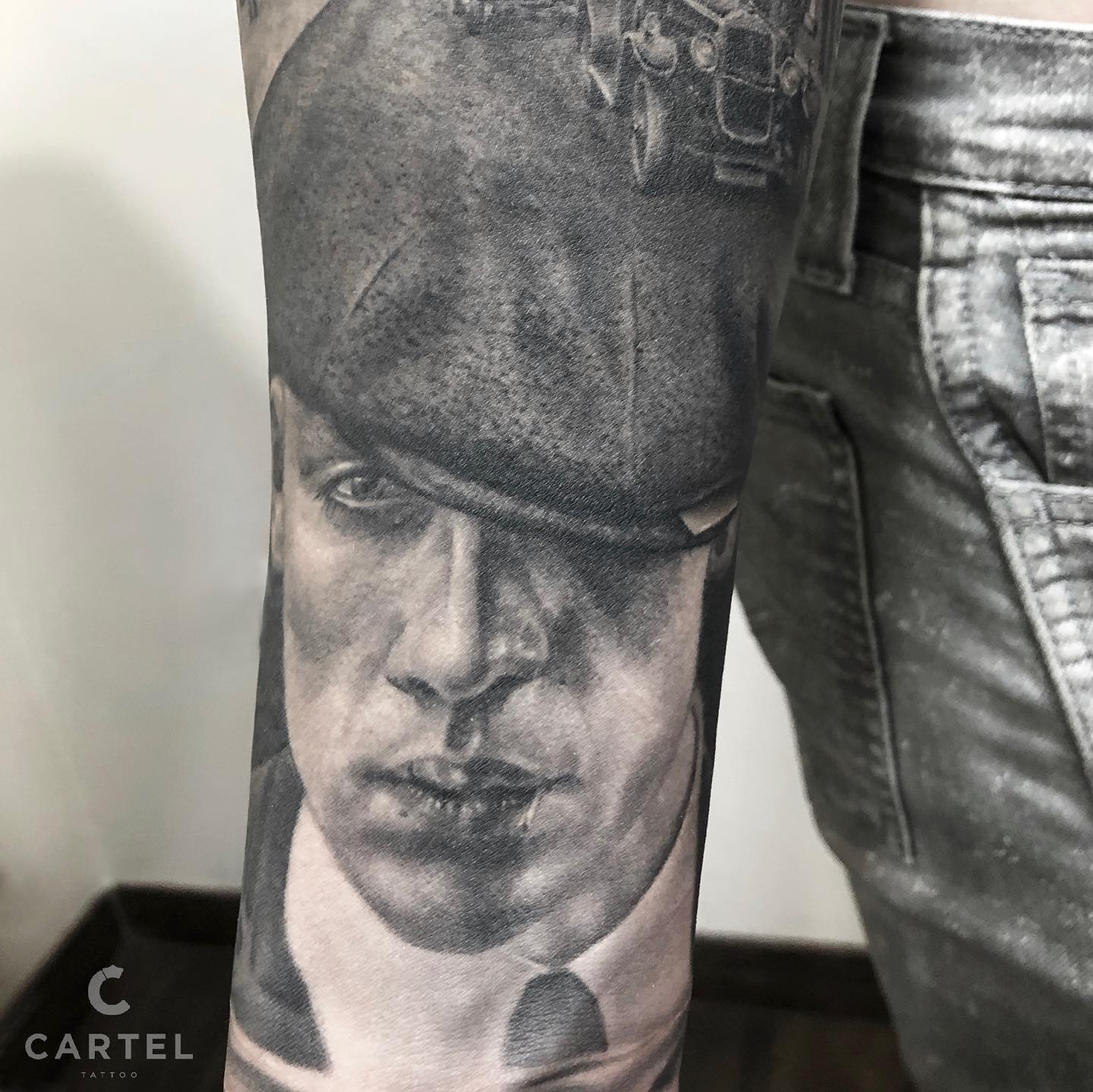 Мужские на руке рукав, фото - Тату салон Cartel Tattoo
