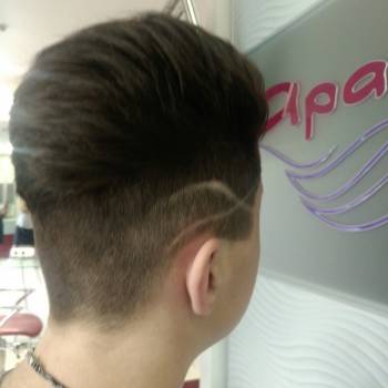 чоловіча стрижка