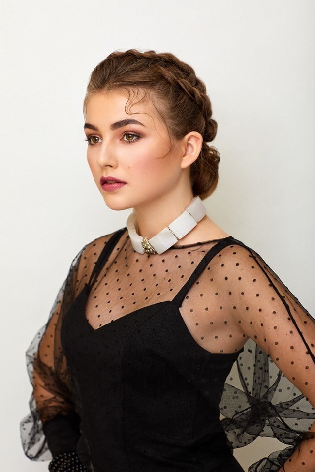 Праздничный образ для юной леди от наших стилистов., фото - Студія краси Bellmar Beauty Space