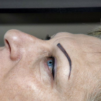 Перманентный макияж (татуаж) - брови, стрелки, губы
                    Тату салон Арт тату салон Marlin Запорожье