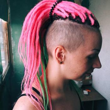 Заплетение д.е дредов