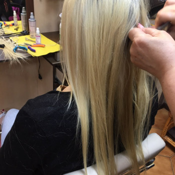 наращивание волос
Около 100 грамм