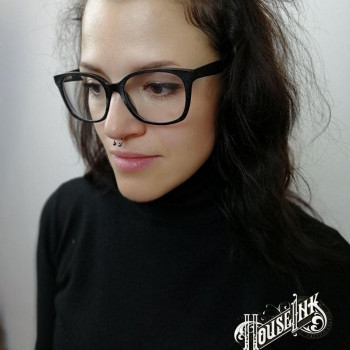 Прокол носа
                    Мастер по пирсингу Валентина Одесса