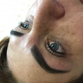 Архитектора бровей
                    Косметолог Оксана Оринник Харьков