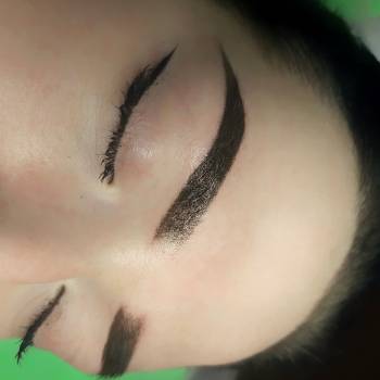 Микроблейдинг бровей