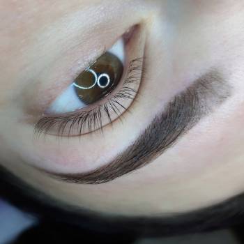 Художественное оформление бровей хной и ламинирование реснич