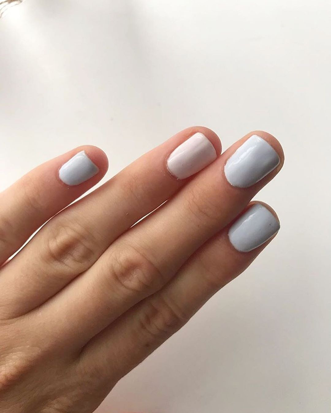 Маникюр на короткие ногти нежный в пастельных тонах, фото - Мастер маникюра Лола