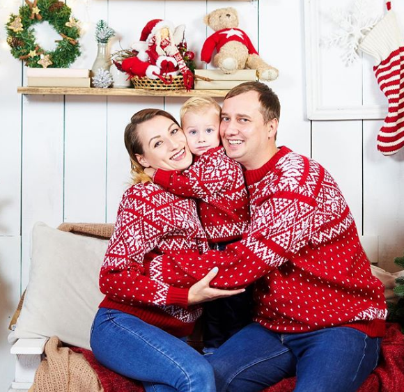 Новорічна фотосесія сімейна у студії, фото -  Юлия Бочарова