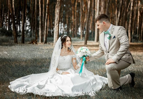 Фотосесія на природі пари весільна, фото - Фотограф Олег Санников