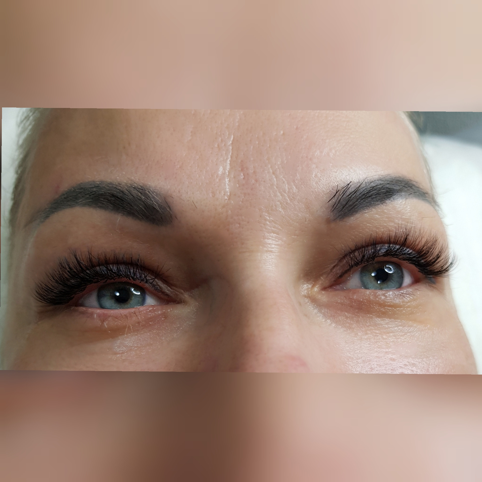 Наращивание ресниц лисичка 3д, фото - Студия красоты Dazzling Style