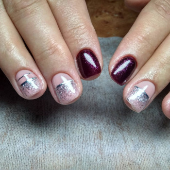 Маникюр со снятием и покрытием
                    Майстер манікюру Анна Запоріжжя