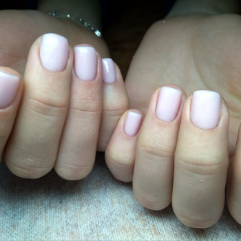 Маникюр со снятием и покрытием
                    Майстер манікюру Анна Запоріжжя