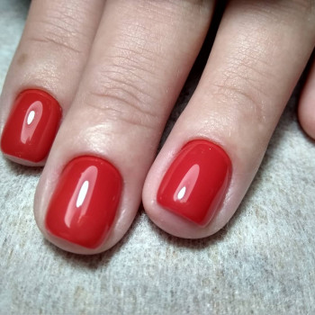 Маникюр со снятием и покрытием
                    Майстер манікюру Анна Запоріжжя