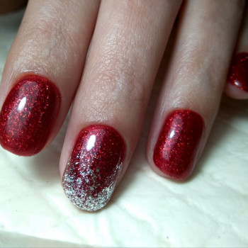 Маникюр со снятием и покрытием
                    Майстер манікюру Анна Запоріжжя