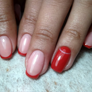 Маникюр со снятием и покрытием
                    Майстер манікюру Анна Запоріжжя