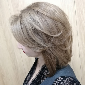 Окрашивание волос
                    Парикмахер Татьяна Киев