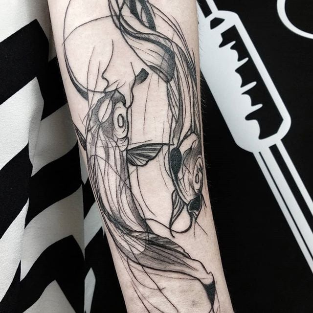 На передпліччі чорно-білі графіка, фото -  Grape Tattoo