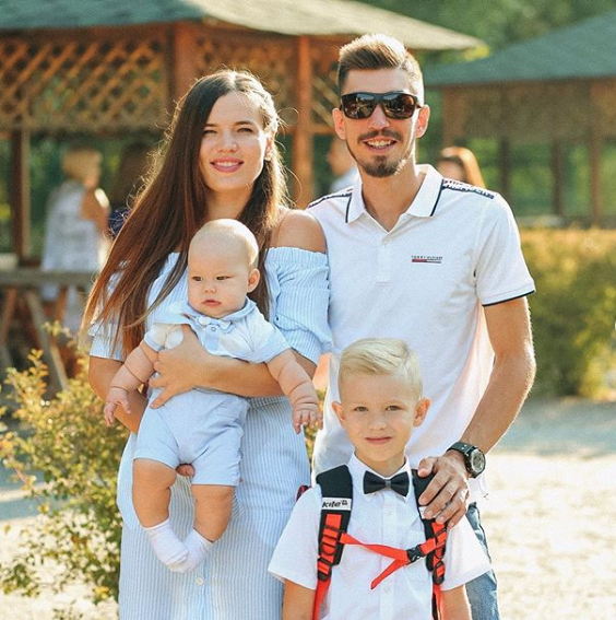 Семейная фотосессия на природе детская, фото - Фотограф Алёна Стрелина
