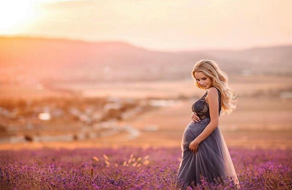 Фотосесія вагітності на природі у лаванді, фото - Фотограф Анна Сыч